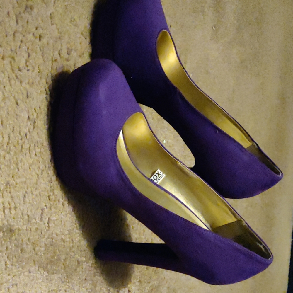 COPY - Purple pump heels